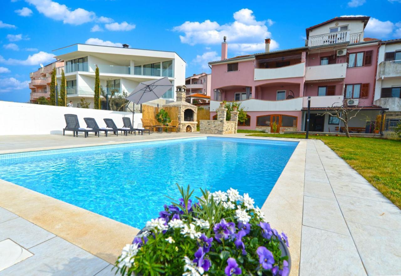 Apartments Violete 742 Πούλα Εξωτερικό φωτογραφία