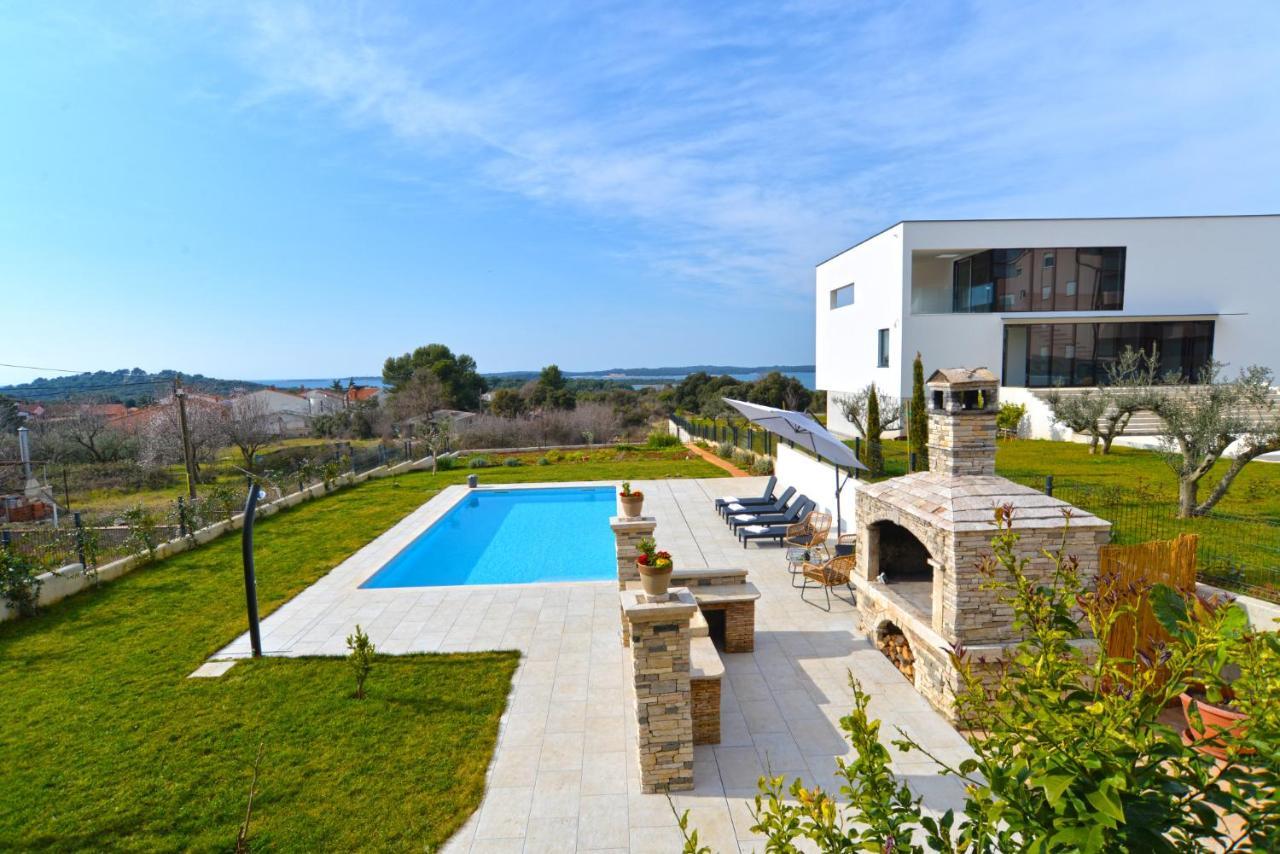 Apartments Violete 742 Πούλα Εξωτερικό φωτογραφία