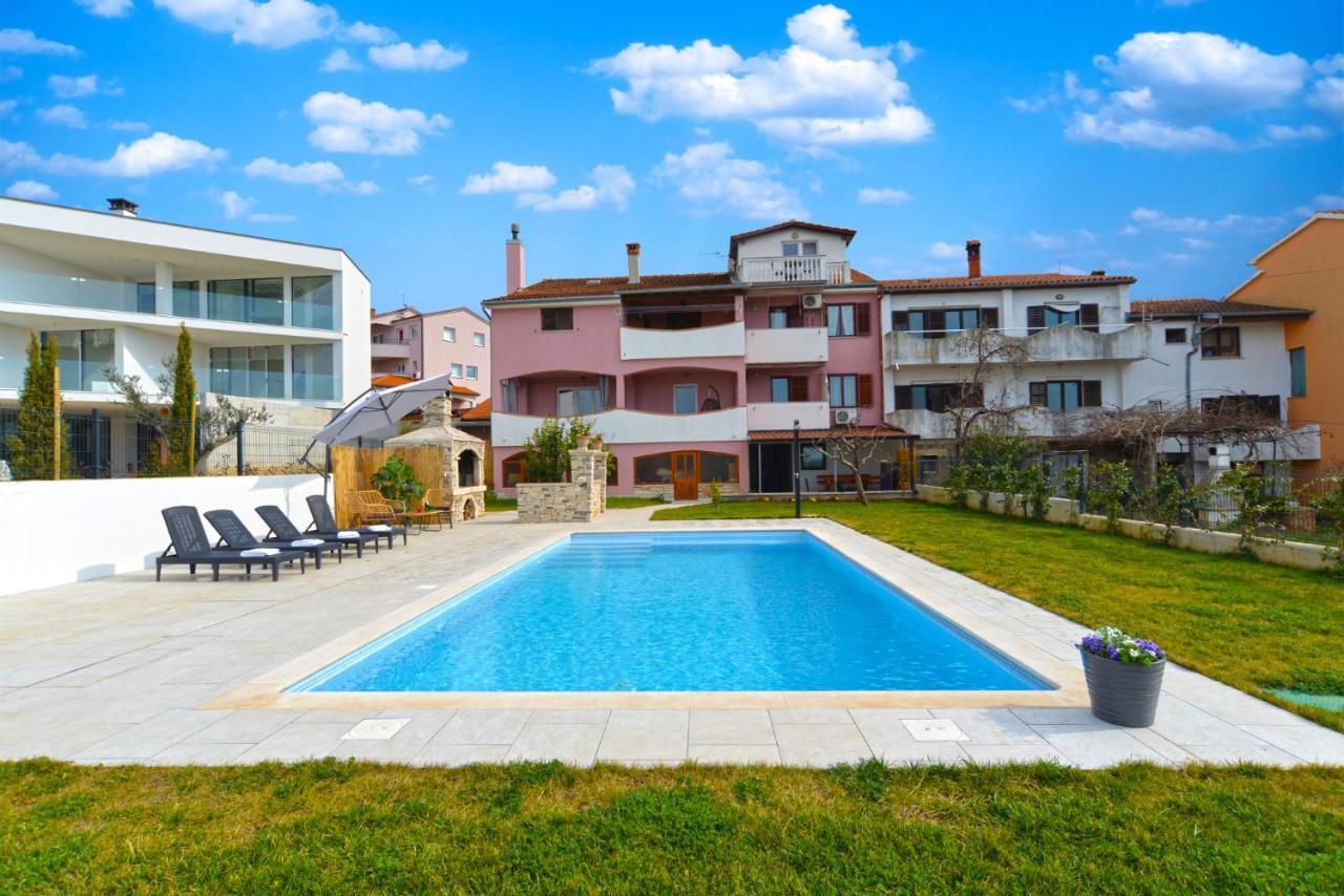 Apartments Violete 742 Πούλα Εξωτερικό φωτογραφία