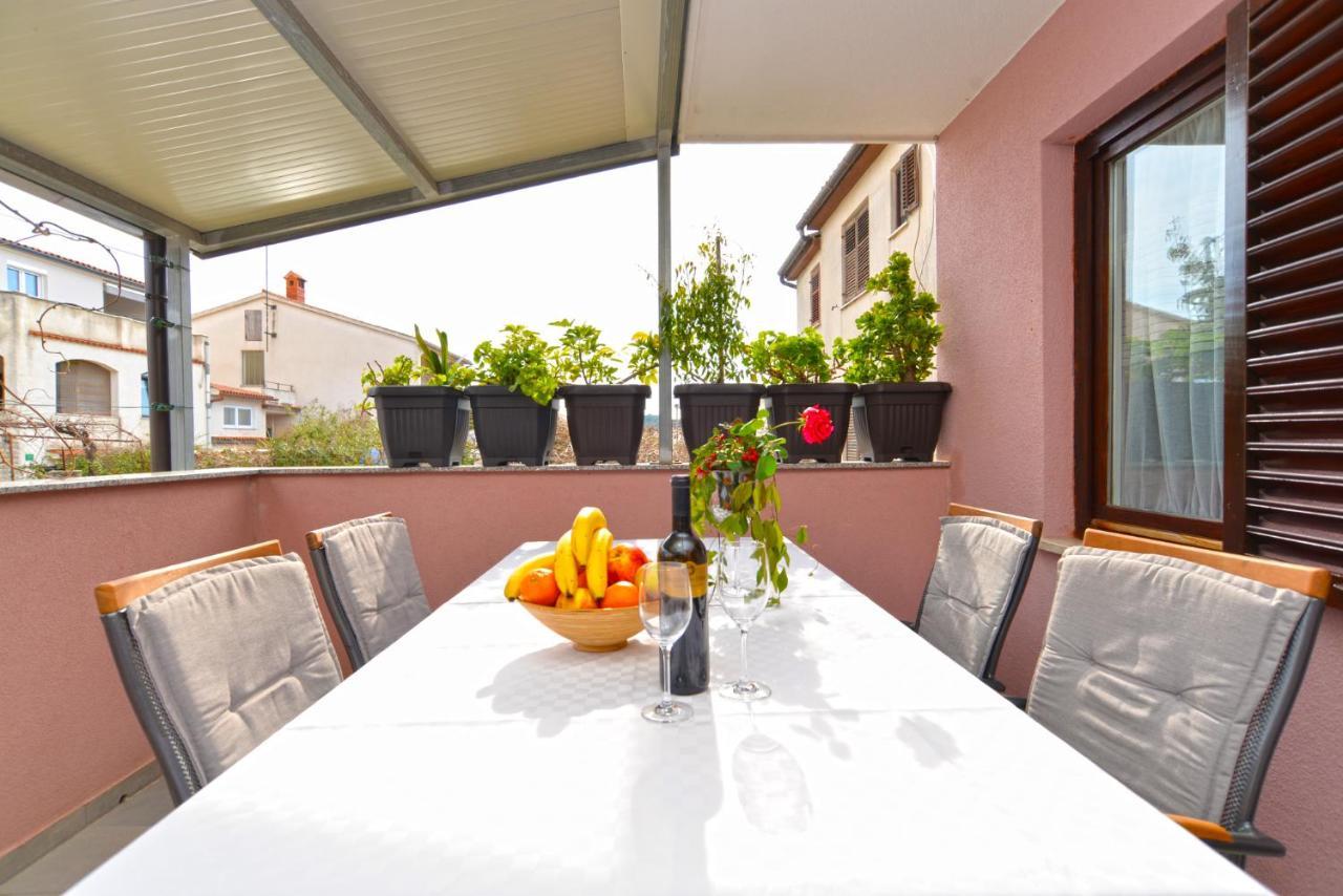 Apartments Violete 742 Πούλα Εξωτερικό φωτογραφία