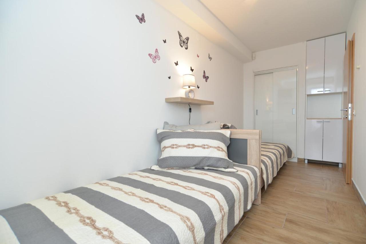 Apartments Violete 742 Πούλα Εξωτερικό φωτογραφία