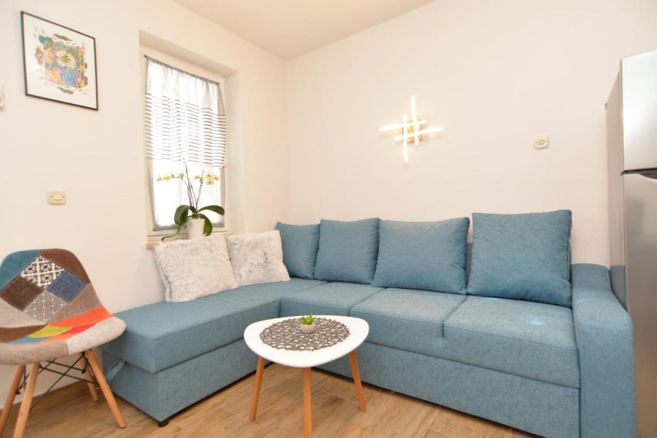 Apartments Violete 742 Πούλα Εξωτερικό φωτογραφία