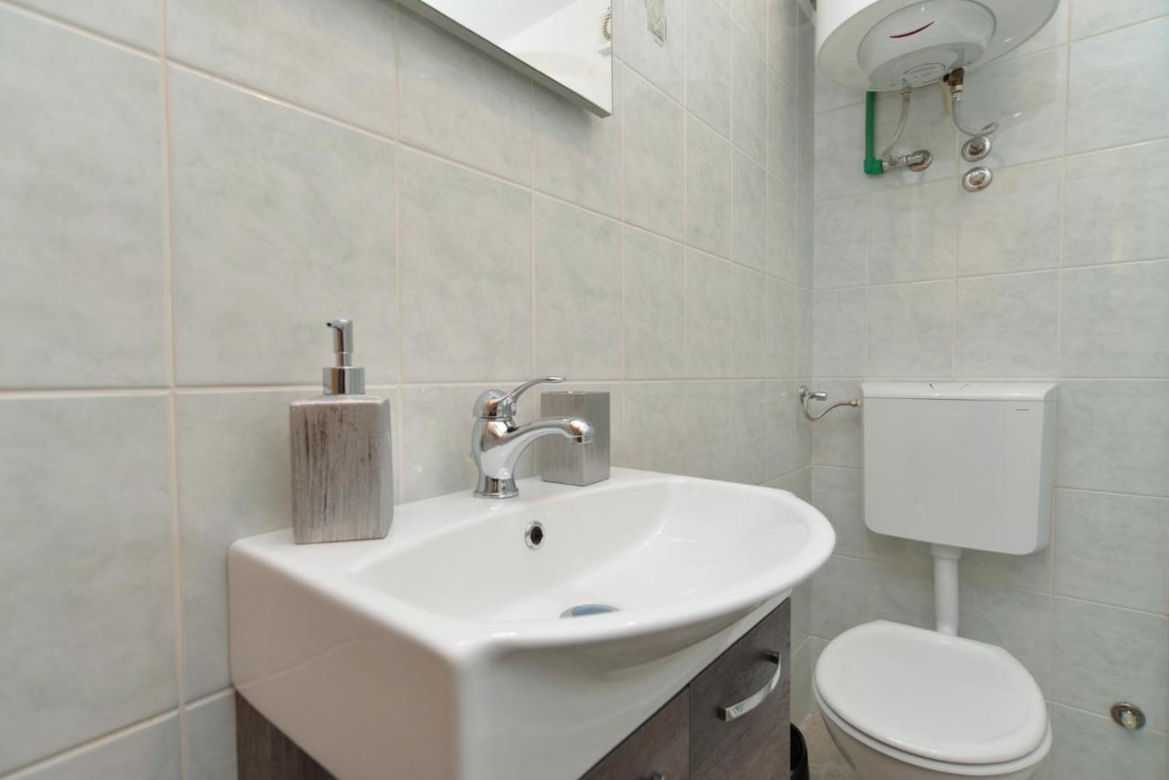 Apartments Violete 742 Πούλα Εξωτερικό φωτογραφία