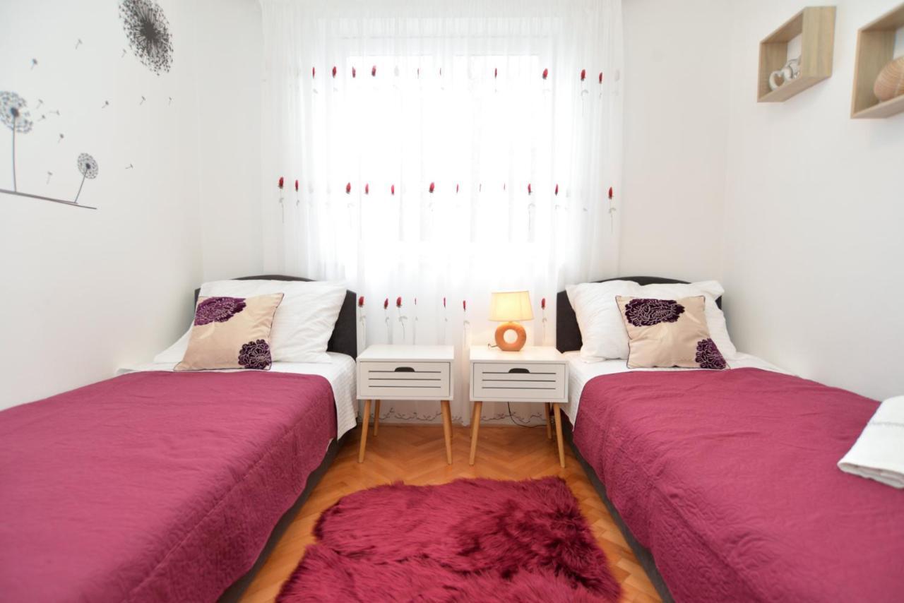 Apartments Violete 742 Πούλα Εξωτερικό φωτογραφία
