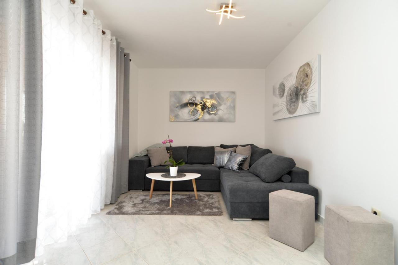 Apartments Violete 742 Πούλα Εξωτερικό φωτογραφία