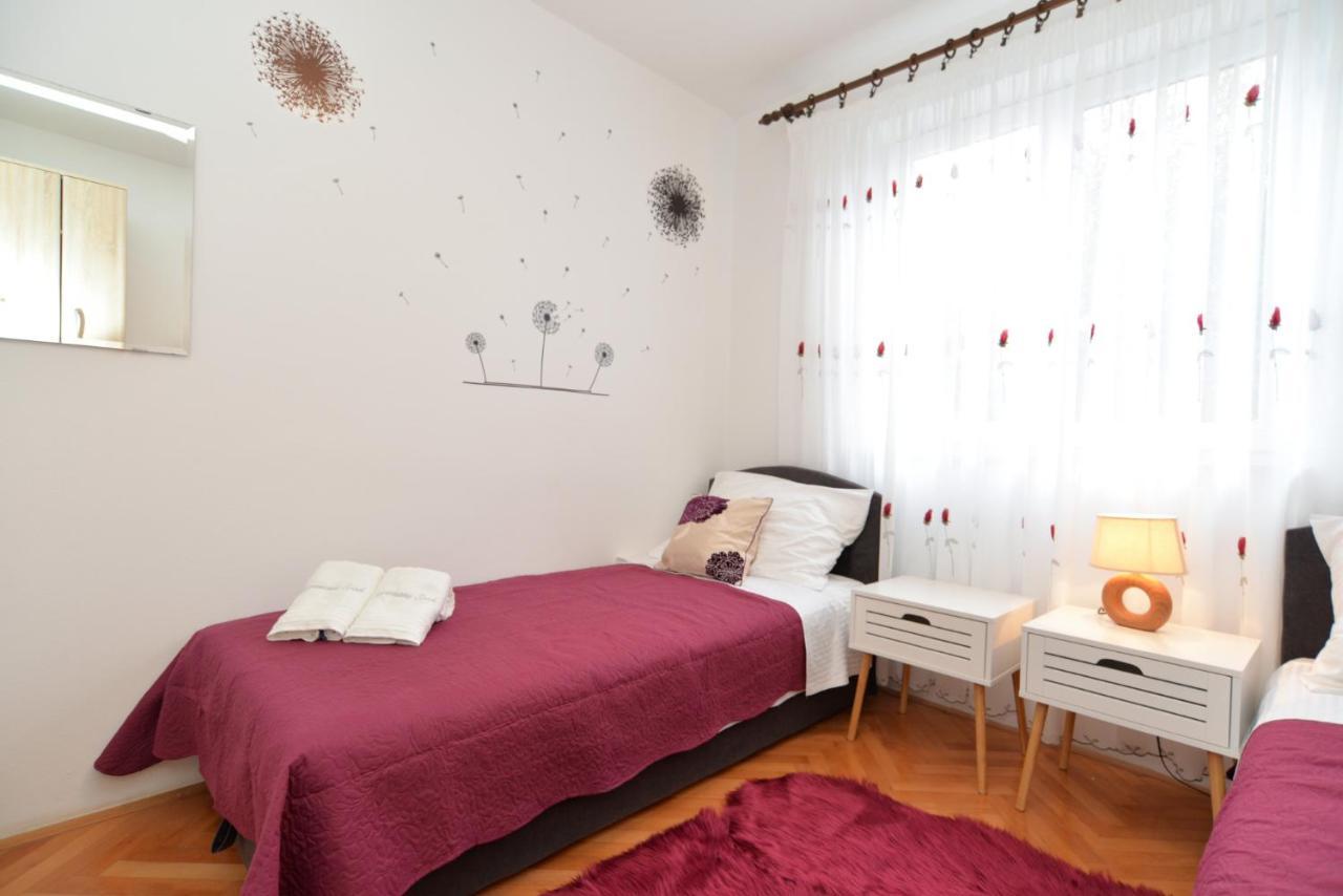 Apartments Violete 742 Πούλα Εξωτερικό φωτογραφία