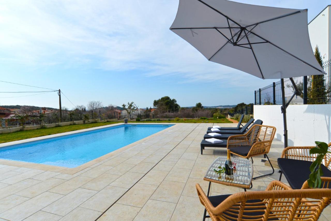 Apartments Violete 742 Πούλα Εξωτερικό φωτογραφία