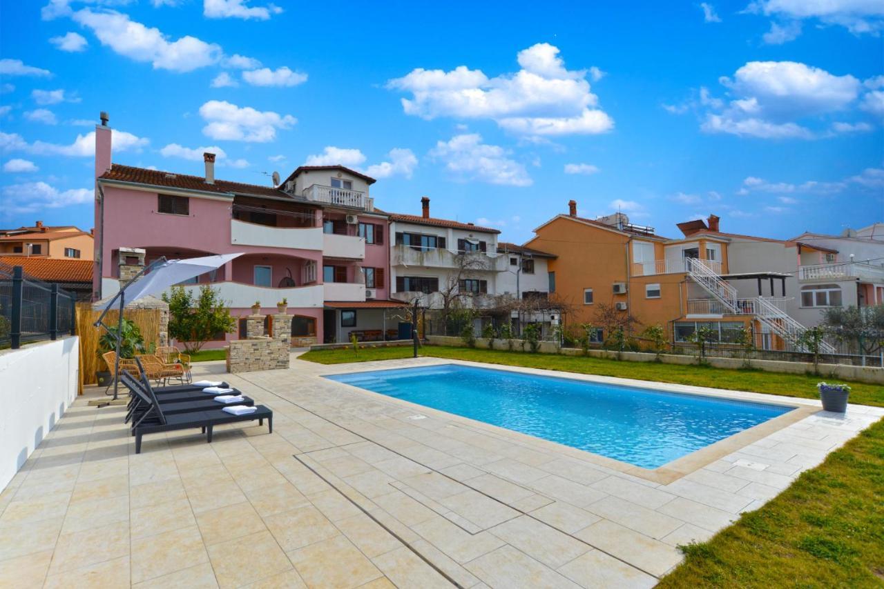 Apartments Violete 742 Πούλα Εξωτερικό φωτογραφία